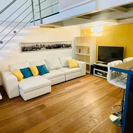 Διαμέρισμα Isablue Loft *