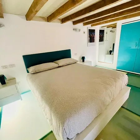 Isablue Loft דירה